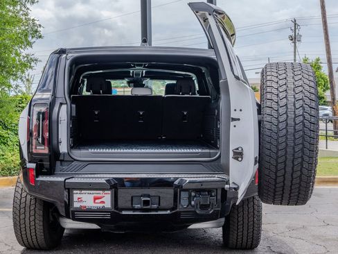 Used 2025 GMC Hummer EV 3X w/ LPO, Illumination Package AWD/4WD image 26