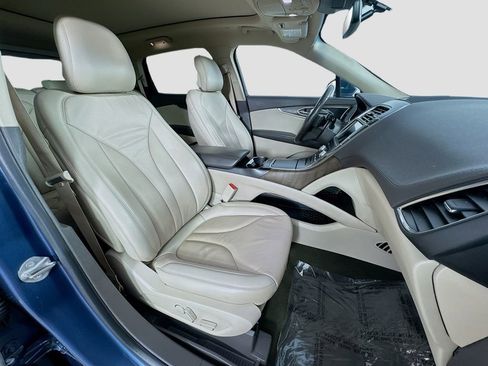 Used 2019 Lincoln Nautilus Select AWD/4WD image 37