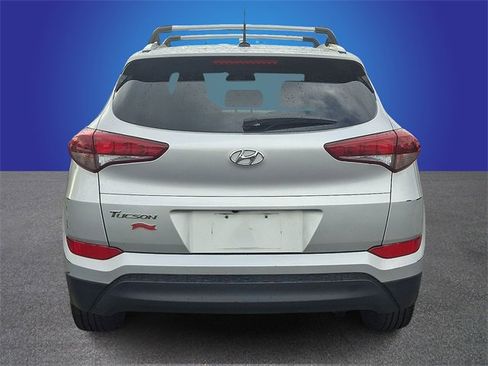 Used 2017 Hyundai Tucson SE Plus image 5