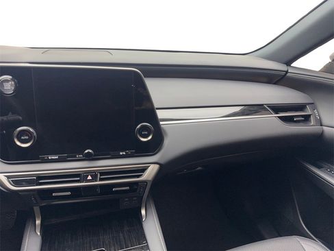 Used 2023 Lexus RX 350 Premium image 54