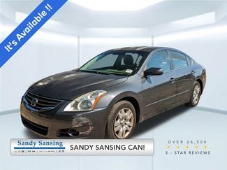 Used 2010 Nissan Altima 2.5 image 1