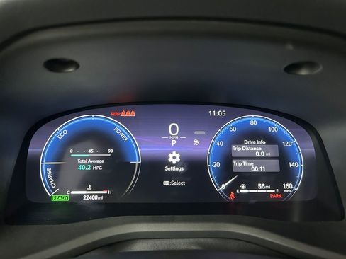Used 2025 Toyota Camry XLE AWD/4WD image 16
