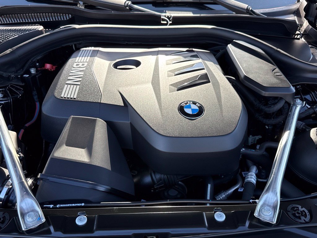Used 2026 BMW 530i w/ M Sport Package RWD image 31