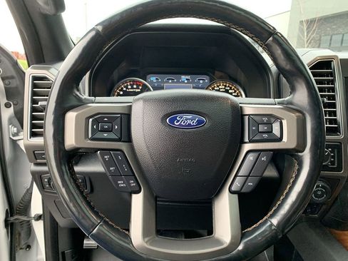 Used 2017 Ford F150 Limited image 23