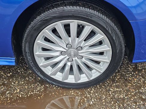 Used 2018 Audi A3 e-tron Prestige image 10