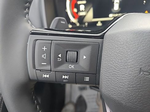 New 2026 Nissan Rogue Platinum AWD/4WD image 13