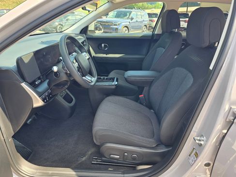 Certified 2025 Hyundai Ioniq 5 SE RWD image 11