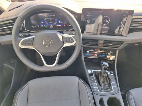 New 2026 Volkswagen Jetta SE image 16