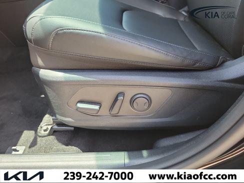 Certified 2025 Kia Sportage EX FWD image 20