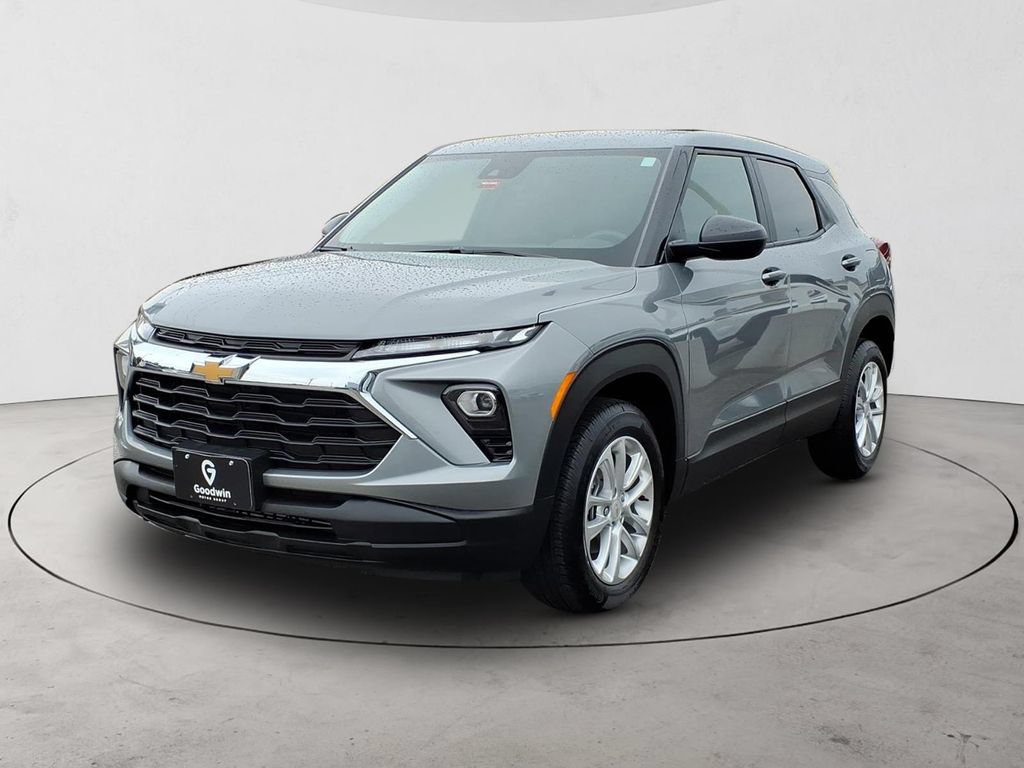 Used 2026 Chevrolet TrailBlazer LS w/ LS Convenience Package AWD/4WD image 1