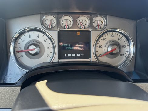 Used 2010 Ford F150 Lariat image 18