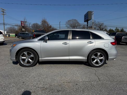 Used 2009 Toyota Venza AWD image 4