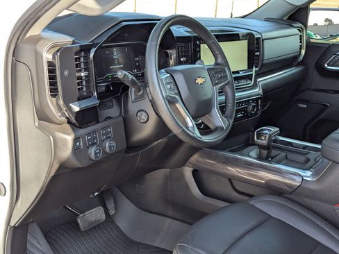Used 2024 Chevrolet Silverado 1500 LTZ image 13