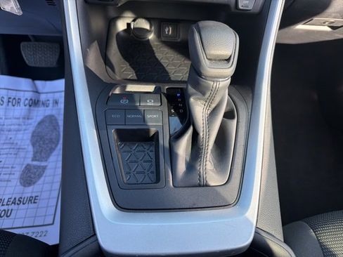 Used 2025 Toyota RAV4 LE image 27