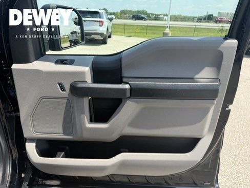 Used 2016 Ford F150 XL w/ Equipment Group 101A Mid AWD/4WD image 25
