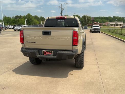 Used 2022 Chevrolet Colorado ZR2 image 7