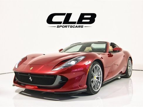 Used 2021 Ferrari 812 GTS RWD image 1