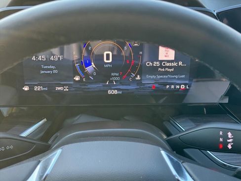 New 2025 Chevrolet Suburban Premier image 19