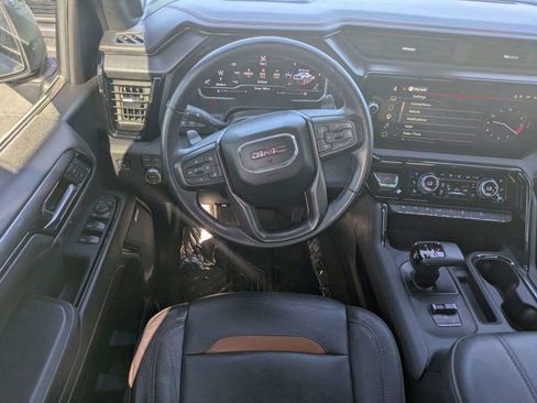 Used 2024 GMC Sierra 1500 AT4 w/ Technology Package AWD/4WD image 15