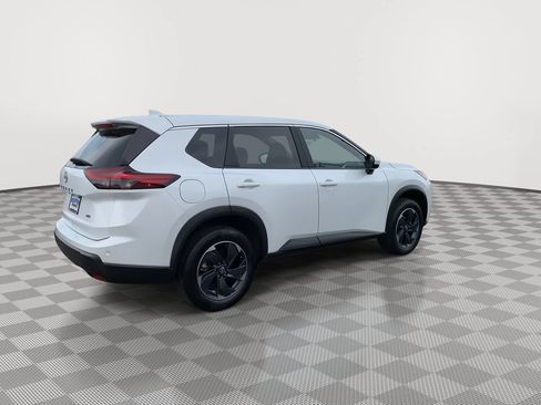 Used 2025 Nissan Rogue SV AWD/4WD image 7