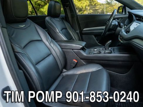 Used 2023 Cadillac XT4 Premium Luxury w/ Cold Weather Package FWD image 17