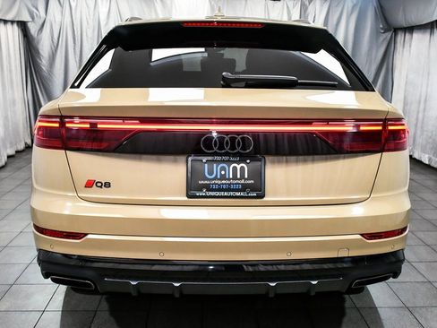Used 2024 Audi Q8 Premium Plus w/ Premium Plus Package image 5