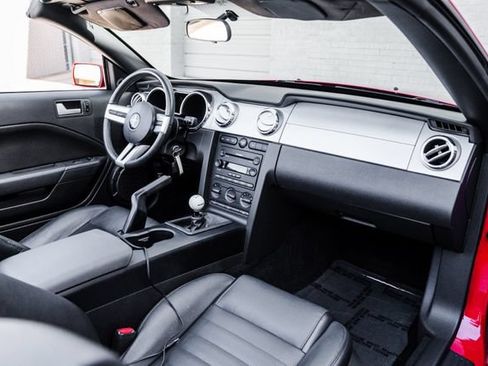 Used 2006 Ford Mustang GT Premium RWD image 20