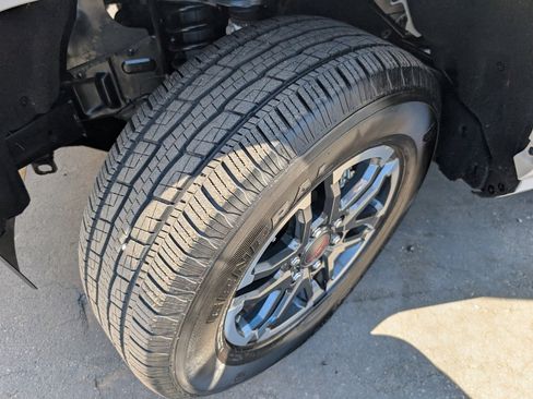 Used 2025 Toyota Tacoma 4x4 Double Cab image 21