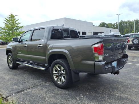 Used 2016 Toyota Tacoma Limited w/ Towing Package AWD/4WD image 7
