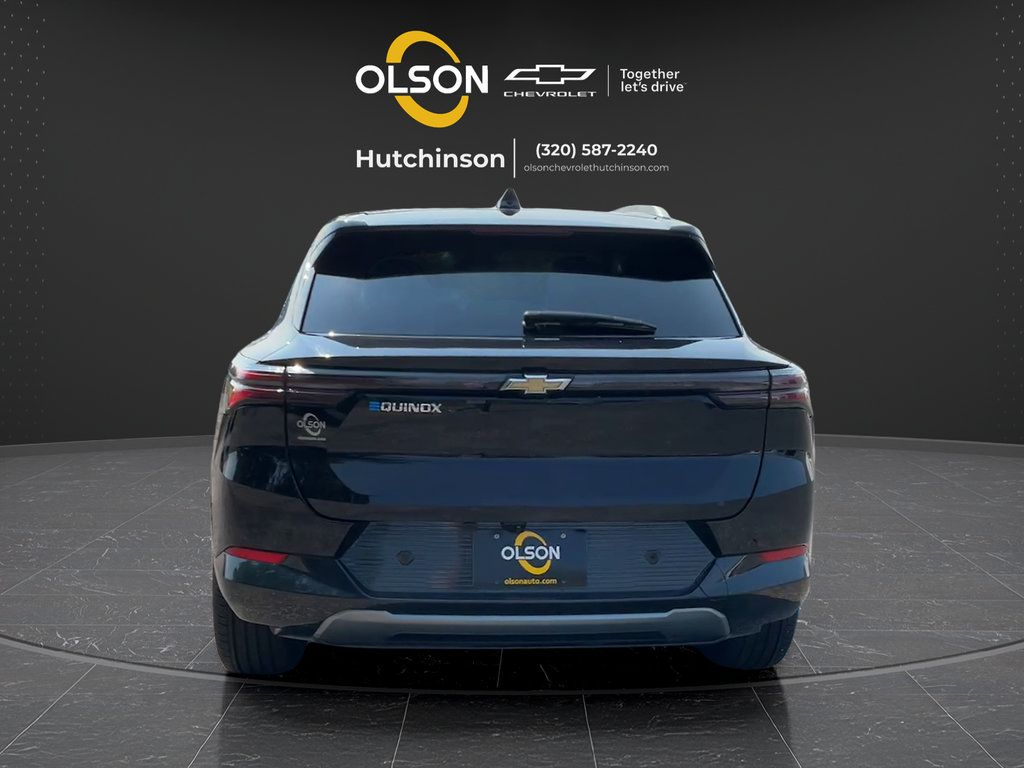 Certified 2024 Chevrolet Equinox EV LT FWD image 8