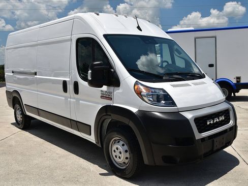 Used 2022 RAM ProMaster 2500 FWD image 1
