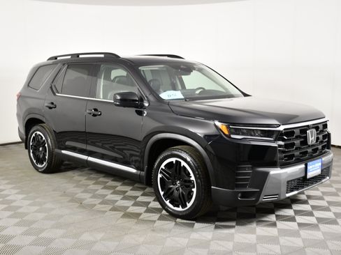 Certified 2026 Honda Pilot image 4