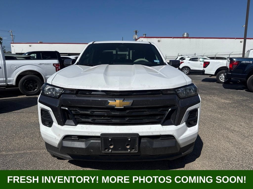 Used 2024 Chevrolet Colorado LT w/ LT Convenience Package II AWD/4WD image 7