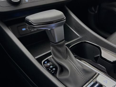Used 2025 Hyundai Santa Cruz SE FWD image 19