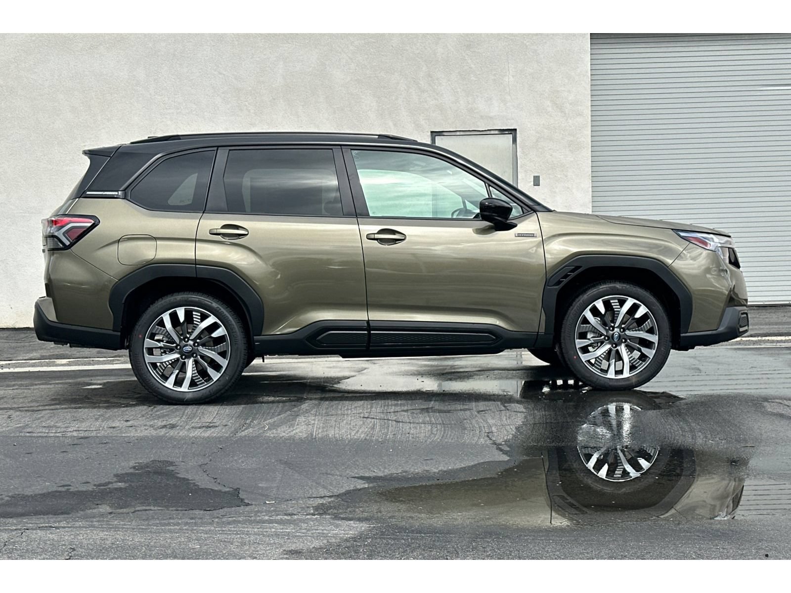 New 2026 Subaru Forester Touring AWD/4WD image 2