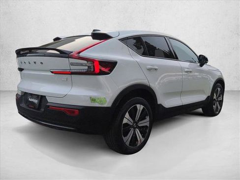 Certified 2023 Volvo C40 Recharge Core image 5