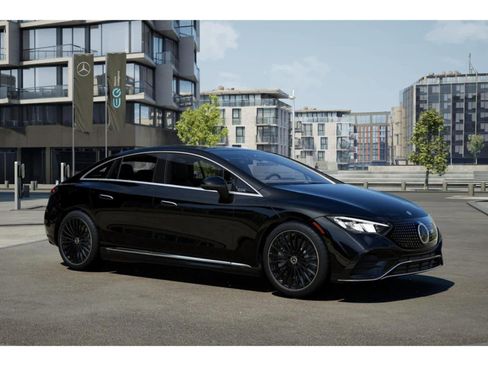 New 2026 Mercedes-Benz EQE 320 4MATIC Sedan image 11