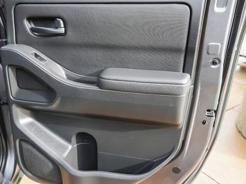 Used 2022 Nissan Frontier S w/ Technology Package image 30