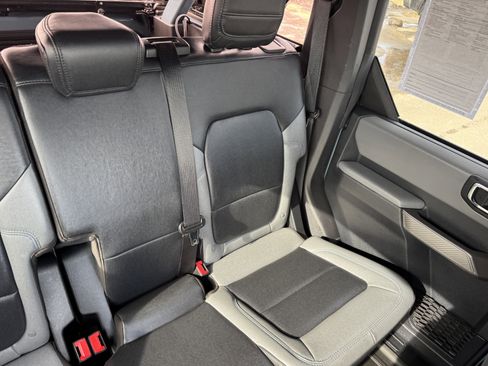 Certified 2023 Ford Bronco Black Diamond image 14