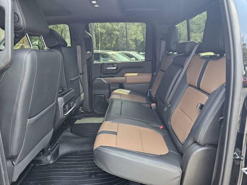 Used 2022 Chevrolet Silverado 2500 High Country w/ Safety Package II AWD/4WD image 14