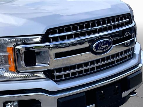 Used 2019 Ford F150 XLT w/ Equipment Group 302A Luxury AWD/4WD image 26