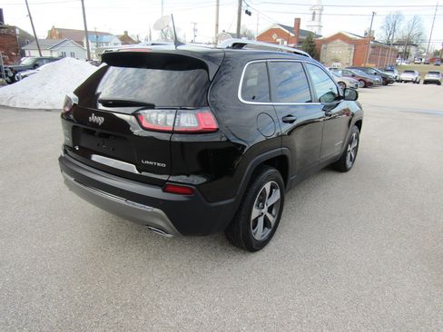 Used 2019 Jeep Cherokee Limited w/ Luxury Group AWD/4WD image 3