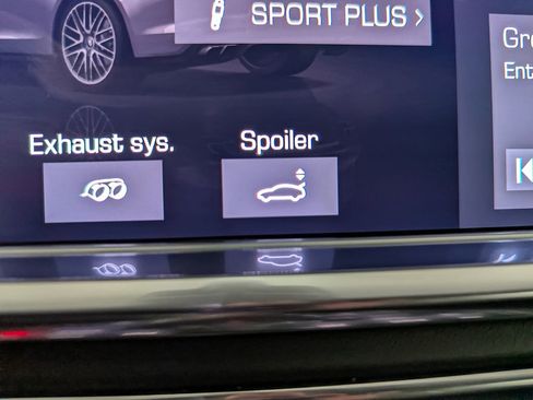 Used 2021 Porsche Panamera GTS image 27