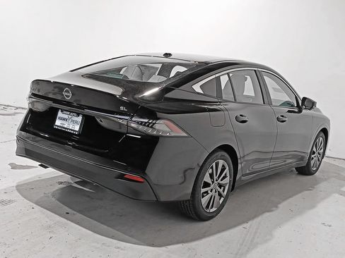 Used 2026 Nissan Sentra SL w/ Floor Mat Package FWD image 6
