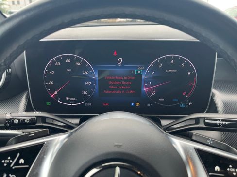 Used 2024 Mercedes-Benz GLC 300 image 40