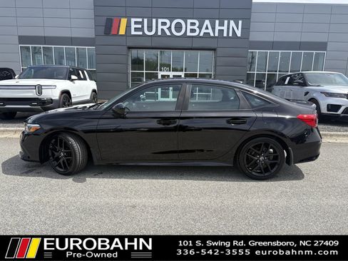 Used 2022 Honda Civic Sport image 2