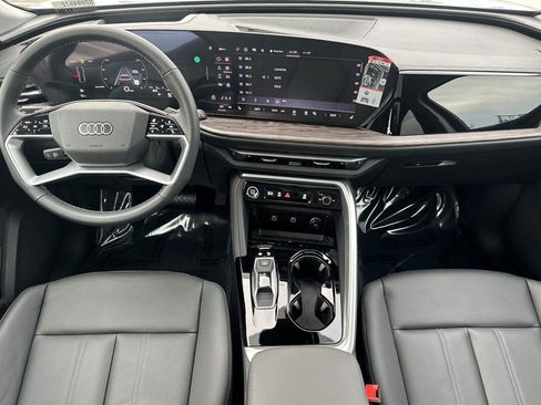 New 2025 Audi Q5 Premium Plus w/ Premium Plus image 12