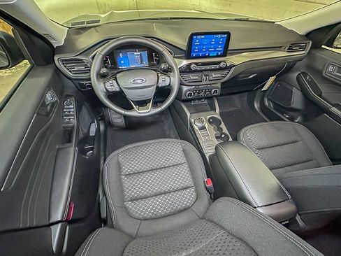 New 2026 Ford Escape Active w/ Cold Weather Package image 9