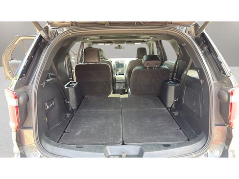 Used 2018 Ford Explorer Platinum AWD/4WD image 23