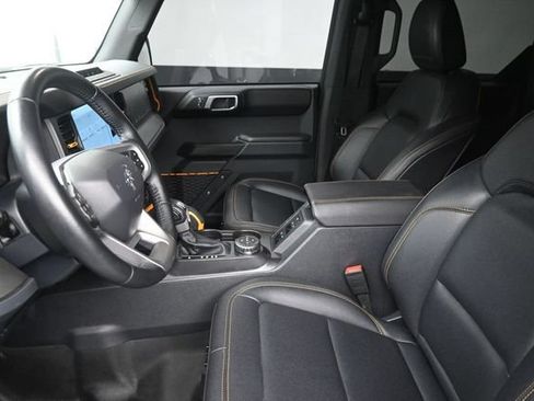 Used 2024 Ford Bronco Badlands AWD/4WD image 17